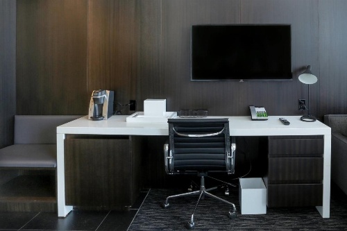 Courtyard by Marriott Long Island City/New York Manhattan View image 10